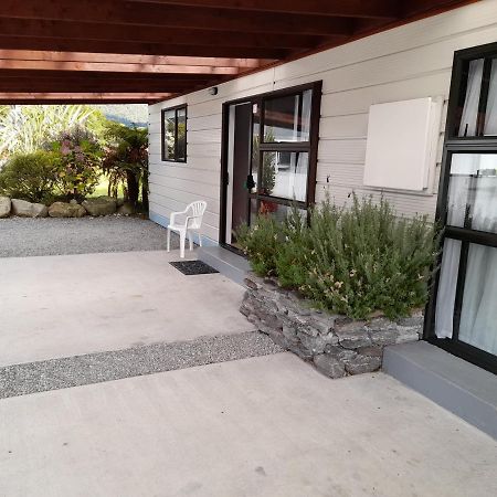 Lake Matheson Motel Glacier Fox Extérieur photo
