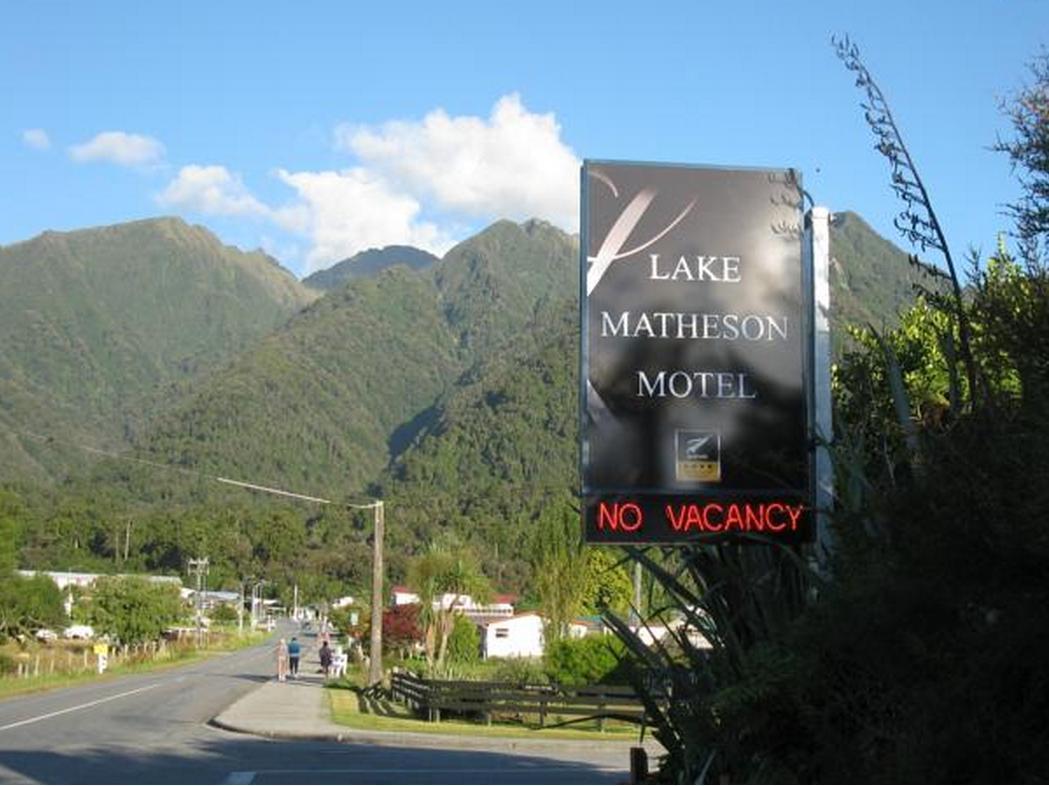 Lake Matheson Motel Glacier Fox Extérieur photo